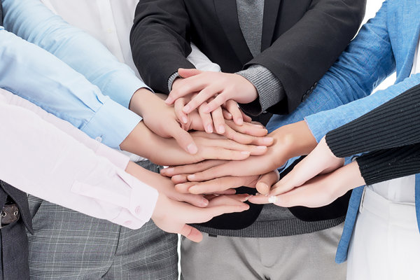 變革中的企業(yè)如何對(duì)待持不同態(tài)度的人？