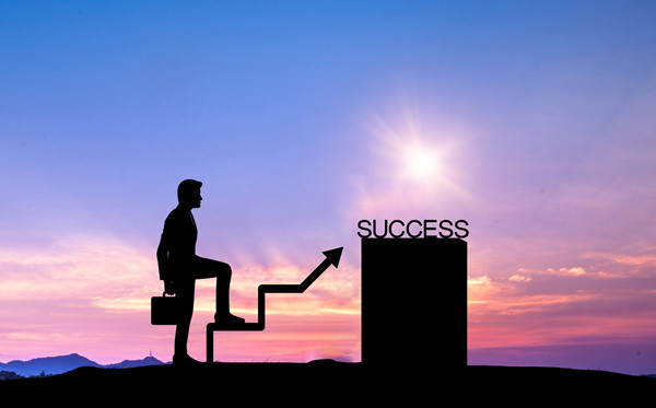 員工培訓(xùn)與發(fā)展：打造高效能團(tuán)隊(duì)的關(guān)鍵！