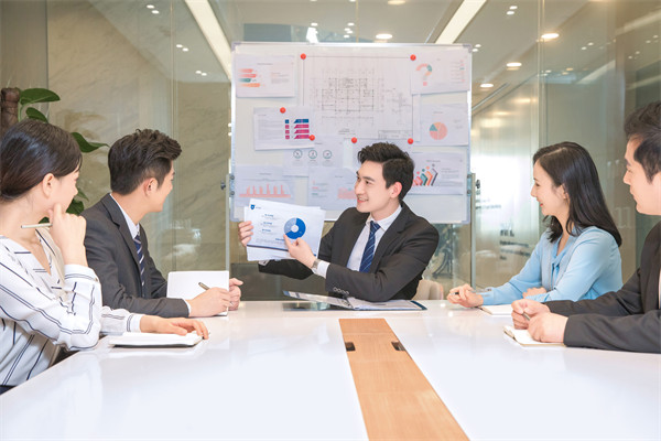 精心組織規(guī)劃，引領(lǐng)企業(yè)高效協(xié)作，邁向卓越未來(lái)