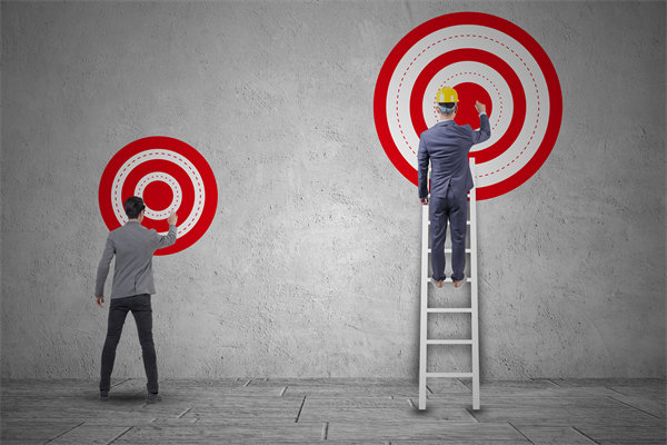 根據(jù)員工個(gè)體差異制定針對(duì)性的績效輔導(dǎo)，提高效率！