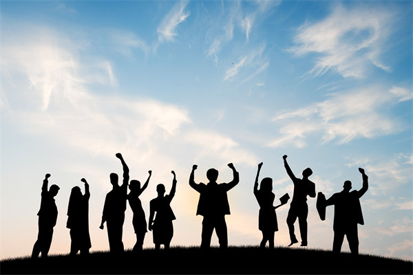 如何設計競爭力強的薪酬體系吸引并留住頂尖人才？