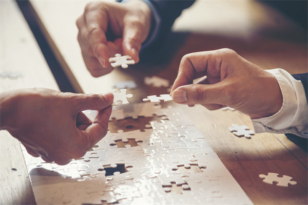 如何優(yōu)化集成供應(yīng)鏈以提升整體響應(yīng)速度與效率？