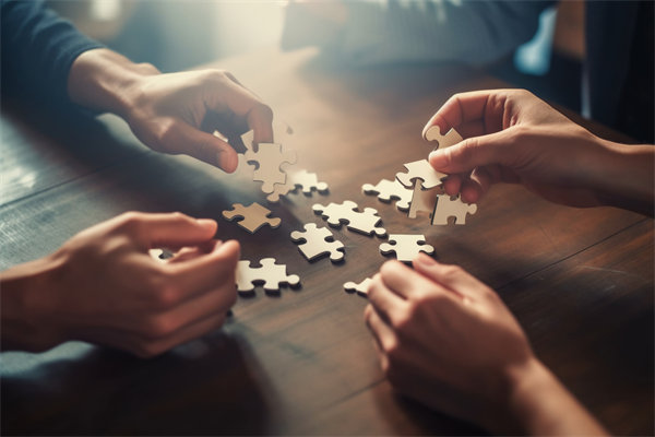 跨國集團如何平衡本地化與全球化管控？