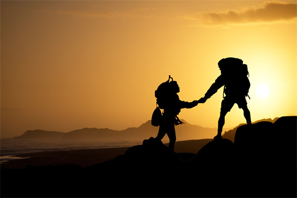 組織變革難推進？管理咨詢?nèi)绾我龑ы樌^渡？