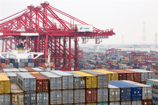 面對(duì)市場(chǎng)波動(dòng)，精益生產(chǎn)如何靈活調(diào)整生產(chǎn)計(jì)劃？