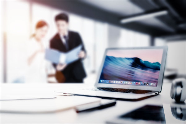 遭遇市場波動時，如何靈活調(diào)整年度經(jīng)營計劃？