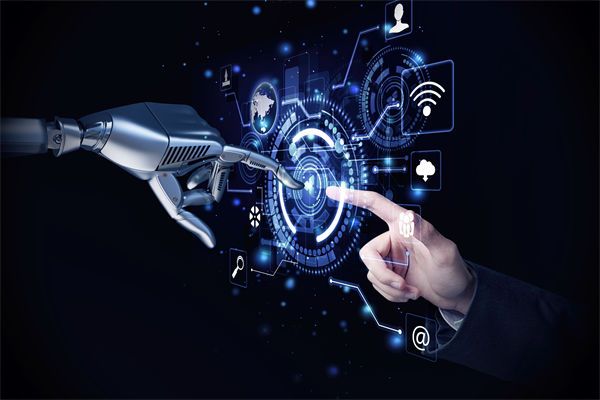 戰(zhàn)略管理與業(yè)務(wù)融合，推動企業(yè)轉(zhuǎn)型升級與創(chuàng)新發(fā)展