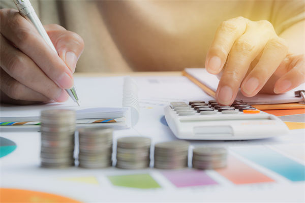 企業(yè)如何通過(guò)預(yù)算管理，實(shí)現(xiàn)資金流轉(zhuǎn)的高效與安全？