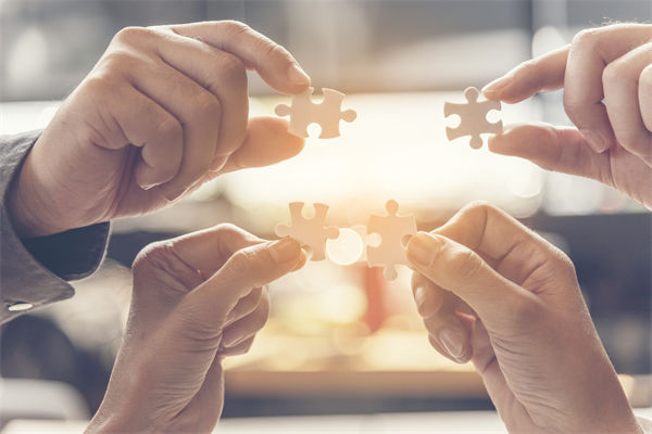 如何構(gòu)建高效的集團(tuán)管控體系，驅(qū)動(dòng)企業(yè)穩(wěn)健前行？