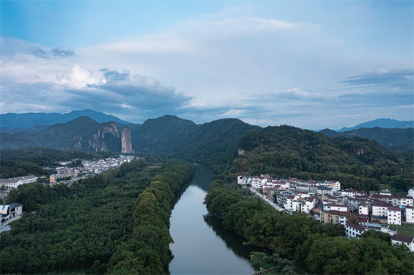 麗水戰(zhàn)略咨詢公司如何為企業(yè)規(guī)劃長遠(yuǎn)藍(lán)圖？