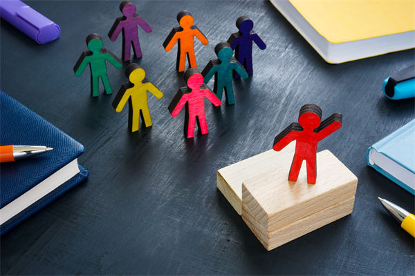 跨文化管理難題：集團管控如何應對全球化挑戰(zhàn)？