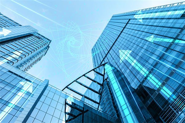 預(yù)算編制過(guò)程中，如何平衡資源需求與財(cái)務(wù)約束？