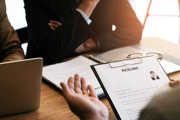 人才流失嚴(yán)重，人力資源管理如何構(gòu)建穩(wěn)固人才防線？