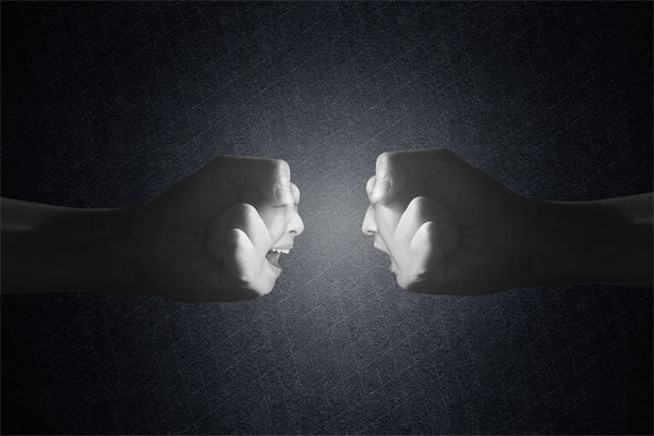 內(nèi)部矛盾重重，管理咨詢?nèi)绾沃χ亟ê椭C高效組織？