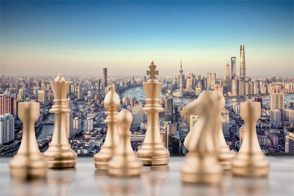 行業(yè)變革洶涌，戰(zhàn)略咨詢?cè)鯓訋推髽I(yè)提前布局贏得未來(lái)？