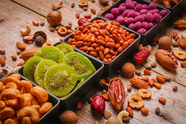 品牌營(yíng)銷分析：第一批開(kāi)零食店的人，賺夠千萬(wàn)離場(chǎng)了