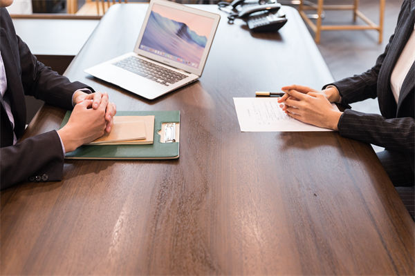 績(jī)效溝通障礙重重，怎樣搭建順暢溝通機(jī)制助力考核？