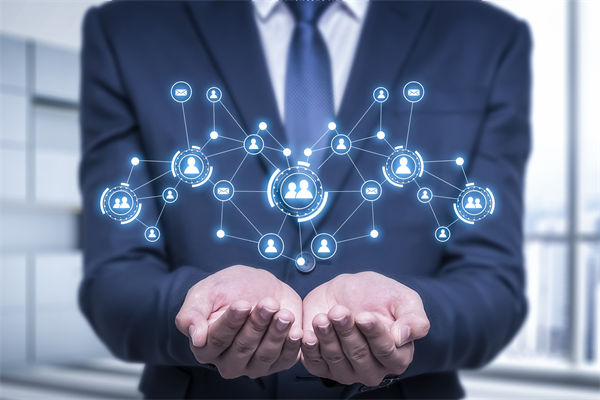 跨區(qū)域擴張時，集團管控如何防止管理效能稀釋？