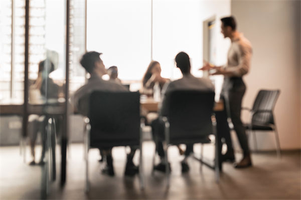 績效流于形式，如何構(gòu)建驅(qū)動戰(zhàn)略落地的考核體系？