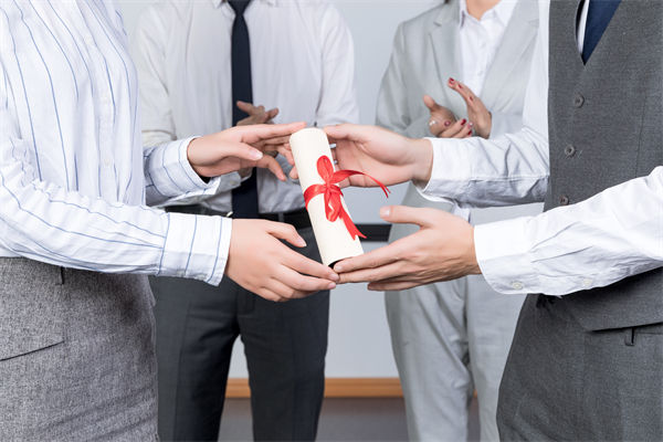 跨代際管理矛盾頻發(fā)，人力資源有何妙招實現(xiàn)協(xié)同共生？