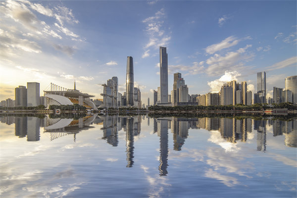 制造業(yè)庫存積壓嚴(yán)重卻仍斷貨，廣州供應(yīng)鏈咨詢公司如何調(diào)和產(chǎn)銷矛盾？