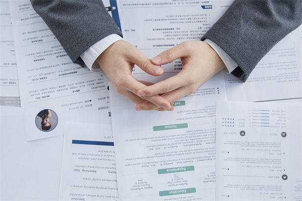 招聘流程看似高效規(guī)范，招來的人卻總是與需求錯(cuò)位？