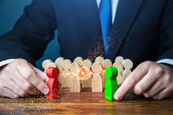 各部門搶預(yù)算藏私心，內(nèi)耗大于效益，如何整頓呢？