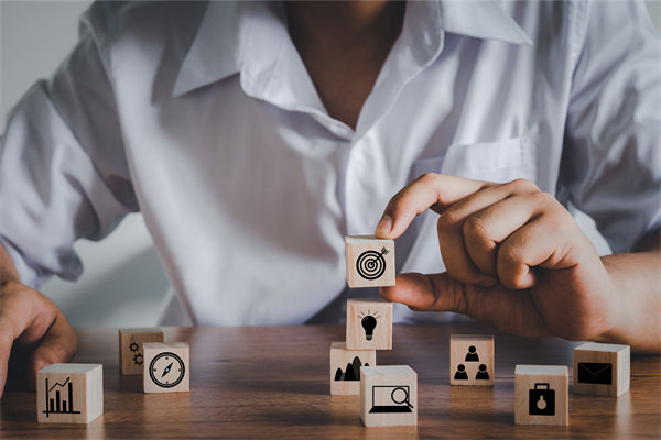 組織架構(gòu)跟著業(yè)務(wù)變總錯位，效率越調(diào)越低怎么破？