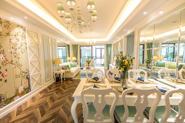 燈飾行業(yè)精益生產(chǎn)管理咨詢公司哪家好，能解小批量定制效率低？